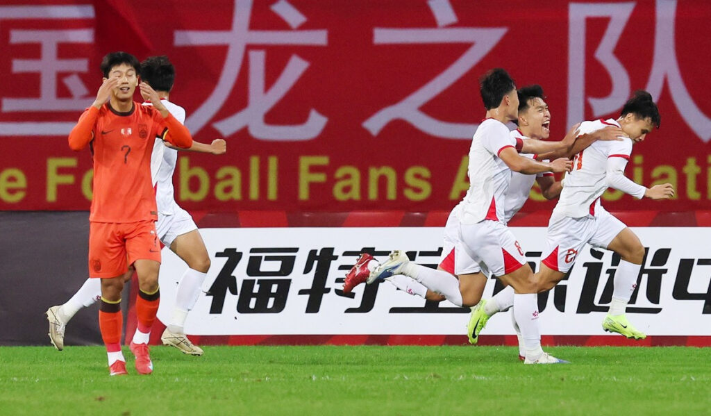 Đội tuyển U22 Việt Nam vượt khó giành chiến thắng trước chủ nhà Trung Quốc